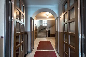 2ndhomes Bright 125m2 4BR Center Apt