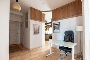 2ndhomes Bright 125m2 4BR Center Apt