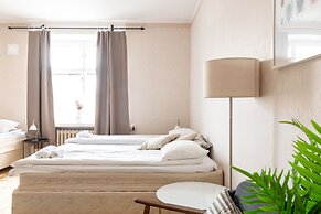 2ndhomes Bright 125m2 4BR Center Apt