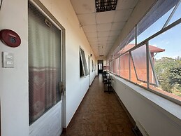 OYO 1232 Pon Pon Hostel