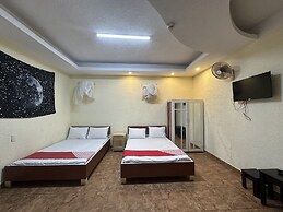 OYO 1232 Pon Pon Hostel