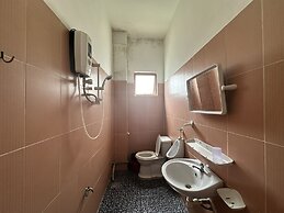 OYO 1232 Pon Pon Hostel