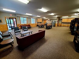 Legacy Lakeside Resort