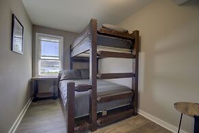 Legacy Lakeside Resort