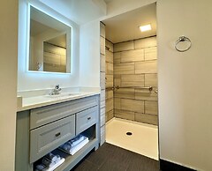 The Gem Museum Suites