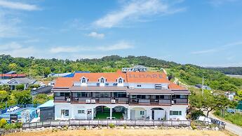 Taean Anmyeondo Hwangdo Ilmare Pension