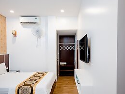 Phuong Nam Luxury Hotel Long Bien