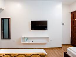 Phuong Nam Luxury Hotel Long Bien