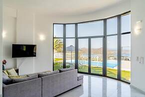 Joy of the Sea Villa