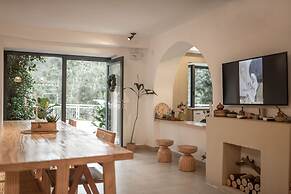 yuanshan forest  Rustic Luxury Inn