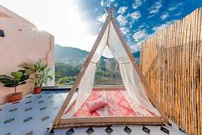 yuanshan forest  Rustic Luxury Inn