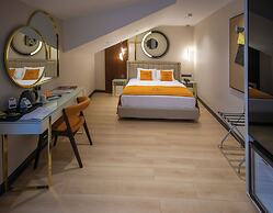 Elysian Airport Hotel