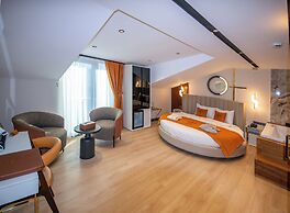 Elysian Airport Hotel