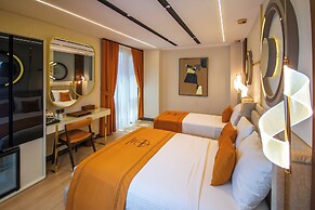 Elysian Airport Hotel