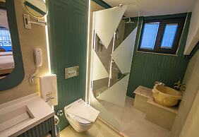 Elysian Airport Hotel