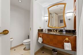 TWO Separate Spacious CozySuites on the Boardwalk