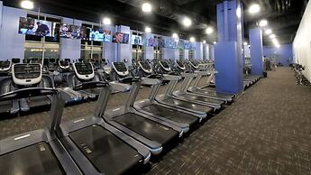 TWO Separate Spacious CozySuites on the Boardwalk