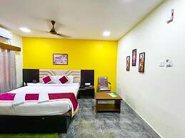 Goroomgo Hotel Coral Suites Puri
