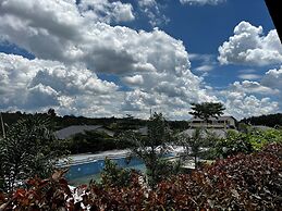 Vintage Village Resort & Spa
