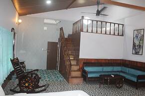 Vintage Village Resort & Spa