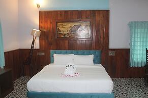 Vintage Village Resort & Spa