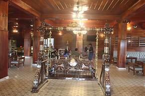 Vintage Village Resort & Spa