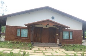 Vintage Village Resort & Spa