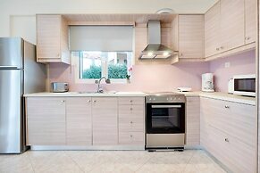 Glikanisos House Nipos - Ideal for Hikers and Families 2bd, 6pl, 10min