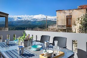 Glikanisos House Nipos - Ideal for Hikers and Families 2bd, 6pl, 10min
