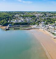 The Bay Apartment - Sea Views Village Centre