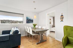 The Bay Apartment - Sea Views Village Centre