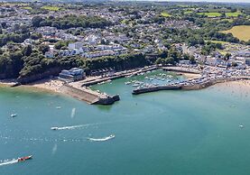 The Bay Apartment - Sea Views Village Centre