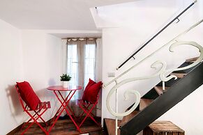 The Green Nest by Lake Como