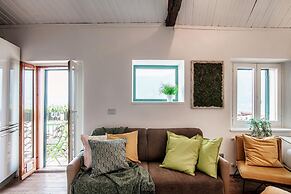 The Green Nest by Lake Como