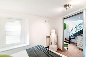 The Green Nest by Lake Como