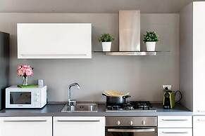 The Green Nest by Lake Como