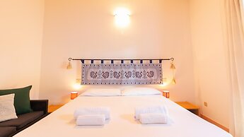 La Casa Delle Rose in Santa Caterina di Pittinuri