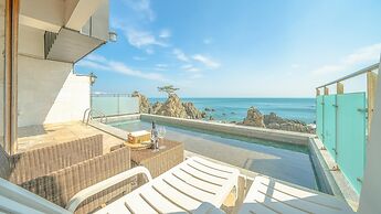 Gyeongju Blue21 Poolvilla Pension