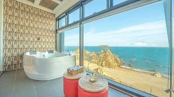 Gyeongju Blue21 Poolvilla Pension