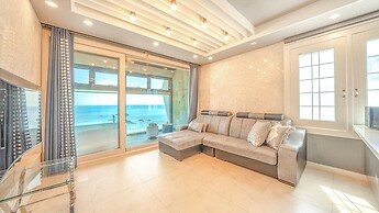 Gyeongju Blue21 Poolvilla Pension