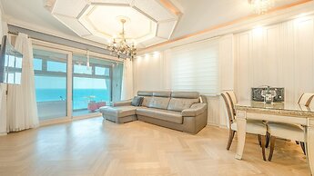Gyeongju Blue21 Poolvilla Pension