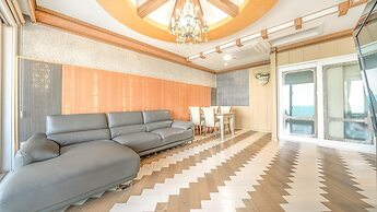 Gyeongju Blue21 Poolvilla Pension