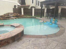 BIZI near Galleria Mall