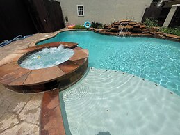 BIZI near Galleria Mall