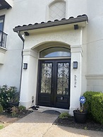 BIZI near Galleria Mall