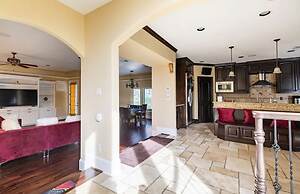 BIZI near Galleria Mall