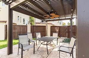 BIZI near Galleria Mall