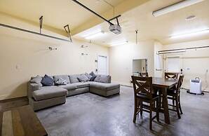 BIZI near Galleria Mall