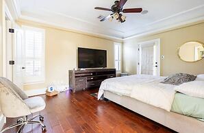 BIZI near Galleria Mall