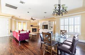 BIZI near Galleria Mall